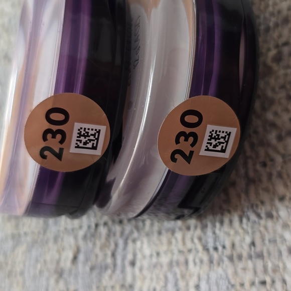 COVERGIRL + OLAY SIMPLY AGELESS FOUNDATION  #230 CLASSIC BEIGE BUNDLE OF 2 - Picture 5 of 8